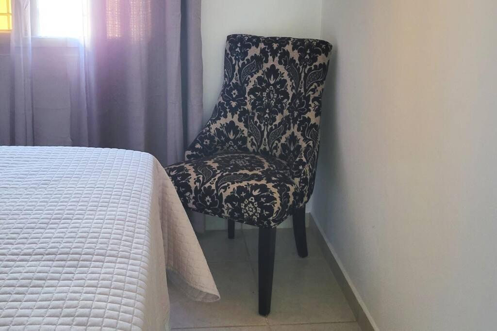 Linda, Cerca De Todo, Parqueo, Patio, Netflix Villa La Ceiba Buitenkant foto