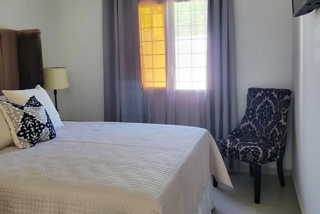 Linda, Cerca De Todo, Parqueo, Patio, Netflix Villa La Ceiba Buitenkant foto